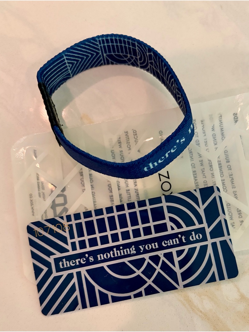 Blue Motivational Fabric Wristband with Positive Message - Unbranded